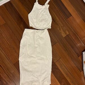 Size Small two piece lined white skirt set